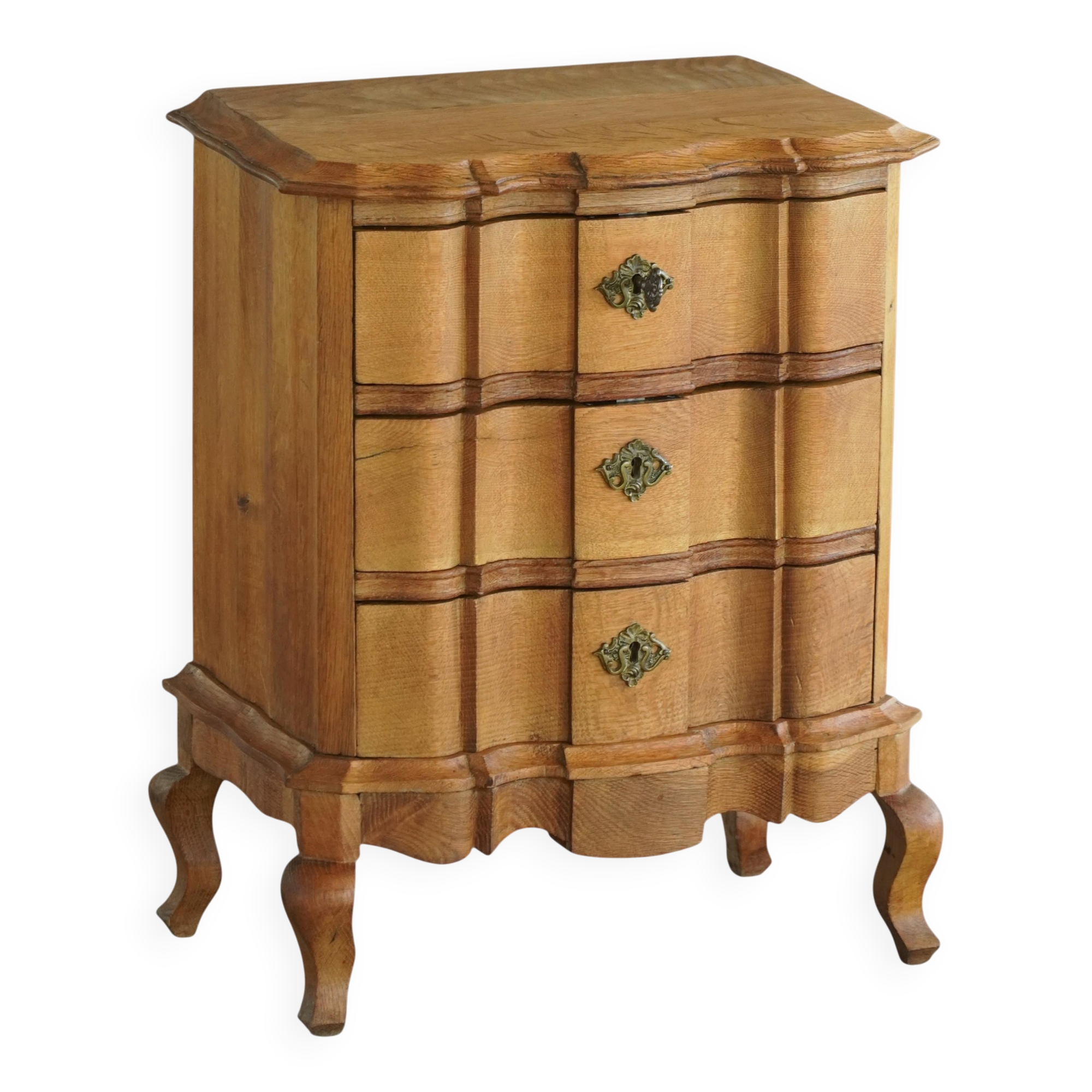 Danish neo-baroque oak commode with three drawers, featuring brass fittings, 1940s.