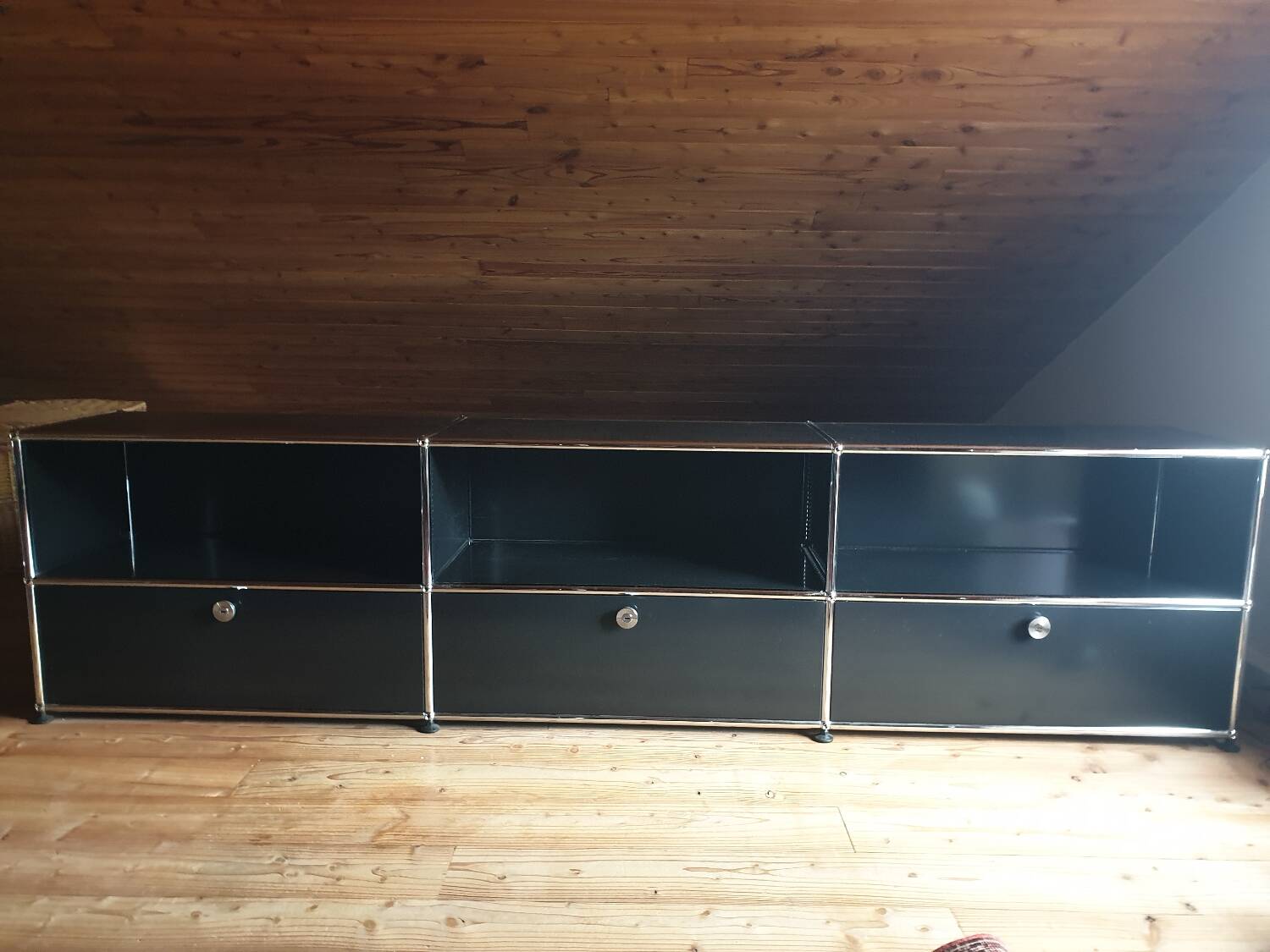 USM Haller low cabinet