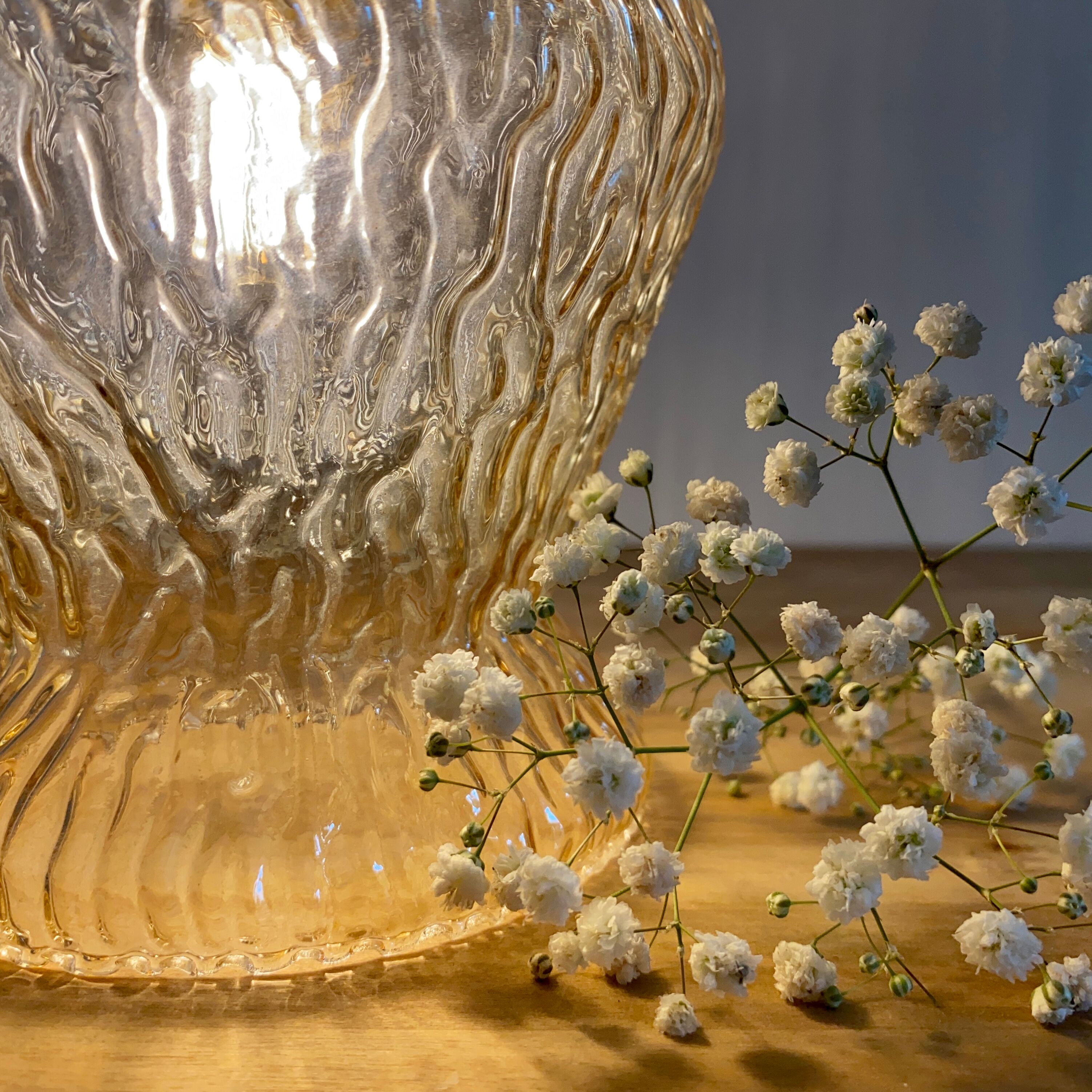 Vintage tulip lamp in amber glass