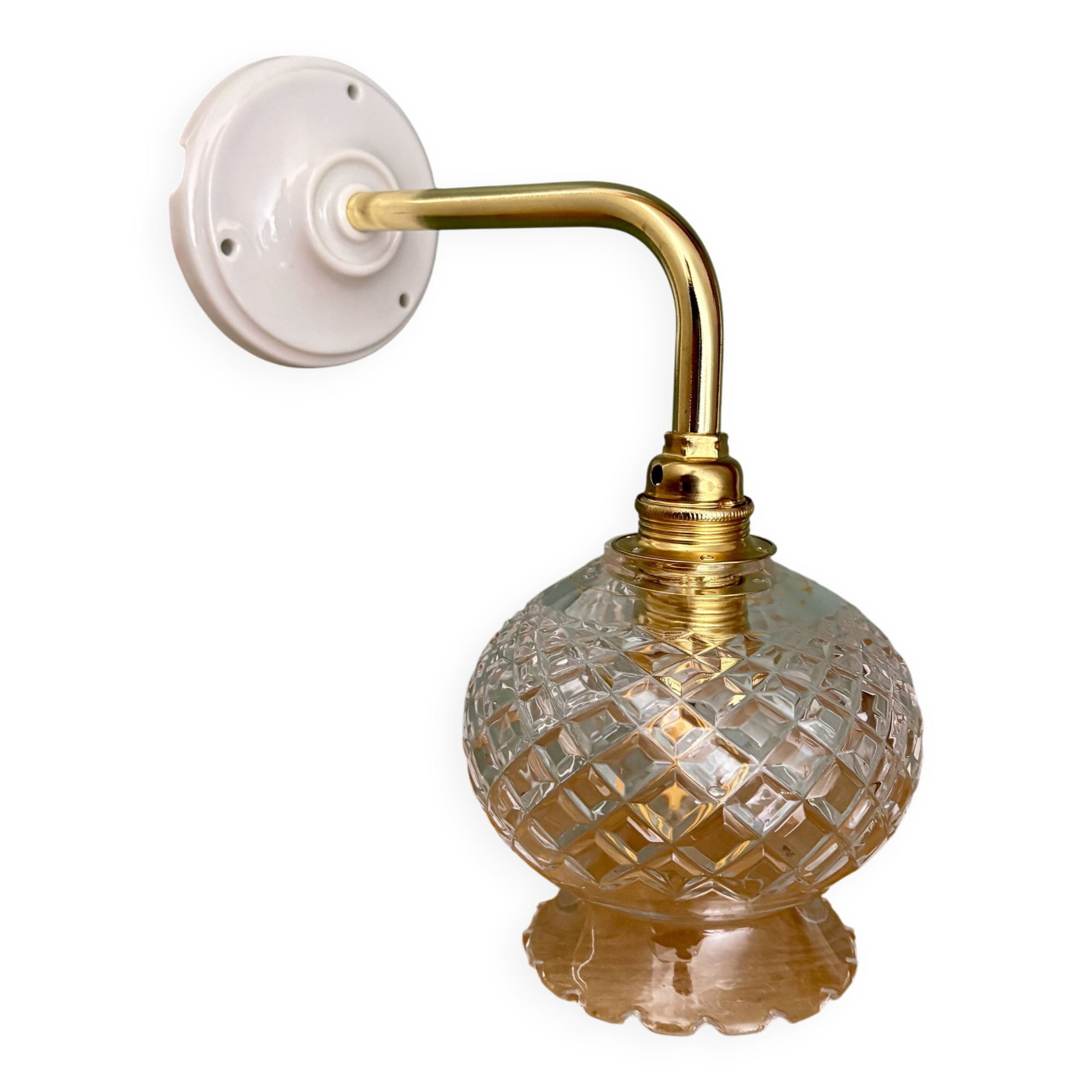 Applique coudée tulipe vintage en verre ciselé