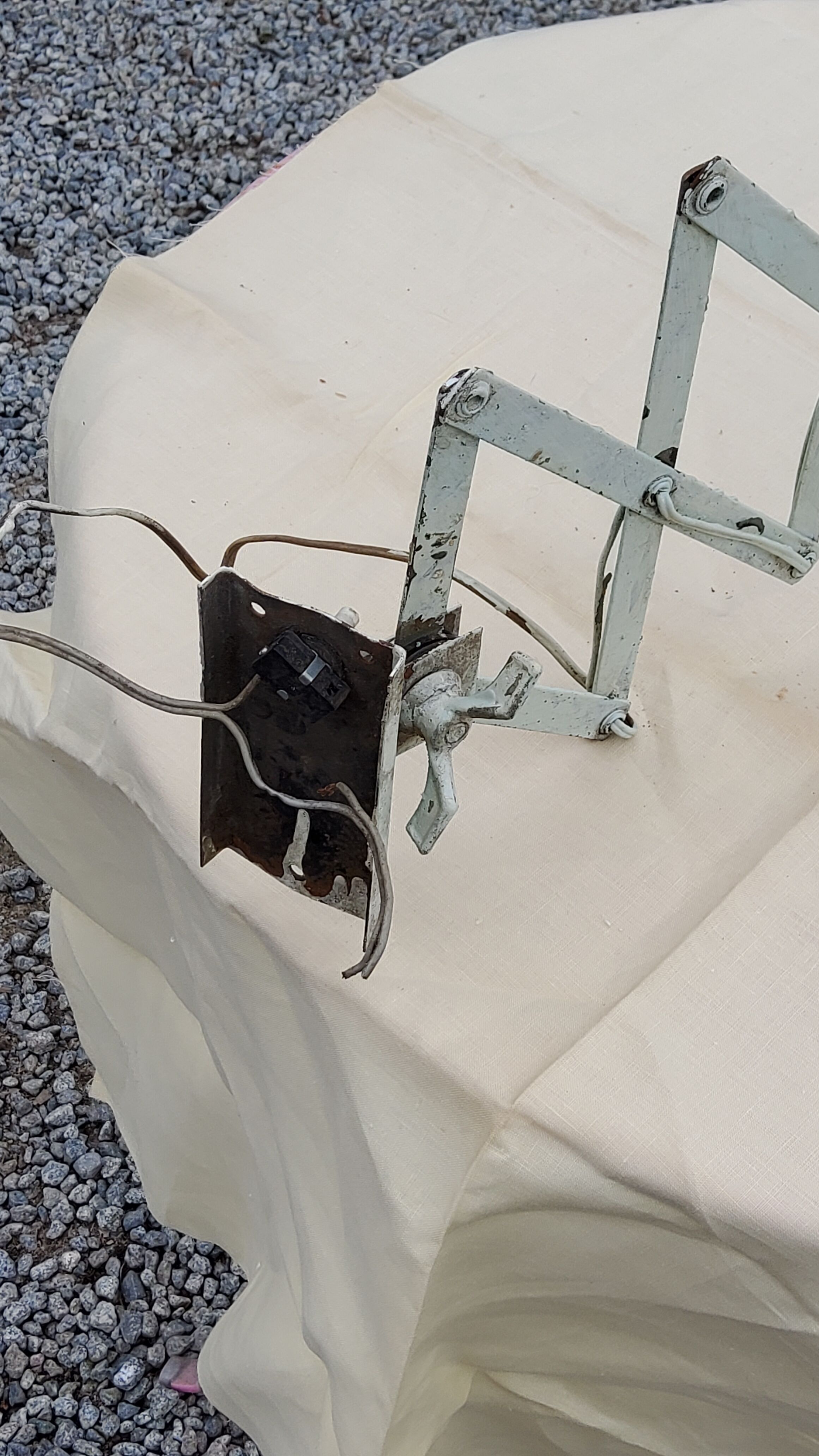 Adjustable metal accordion wall lamp from the 50s aluminum lampshade