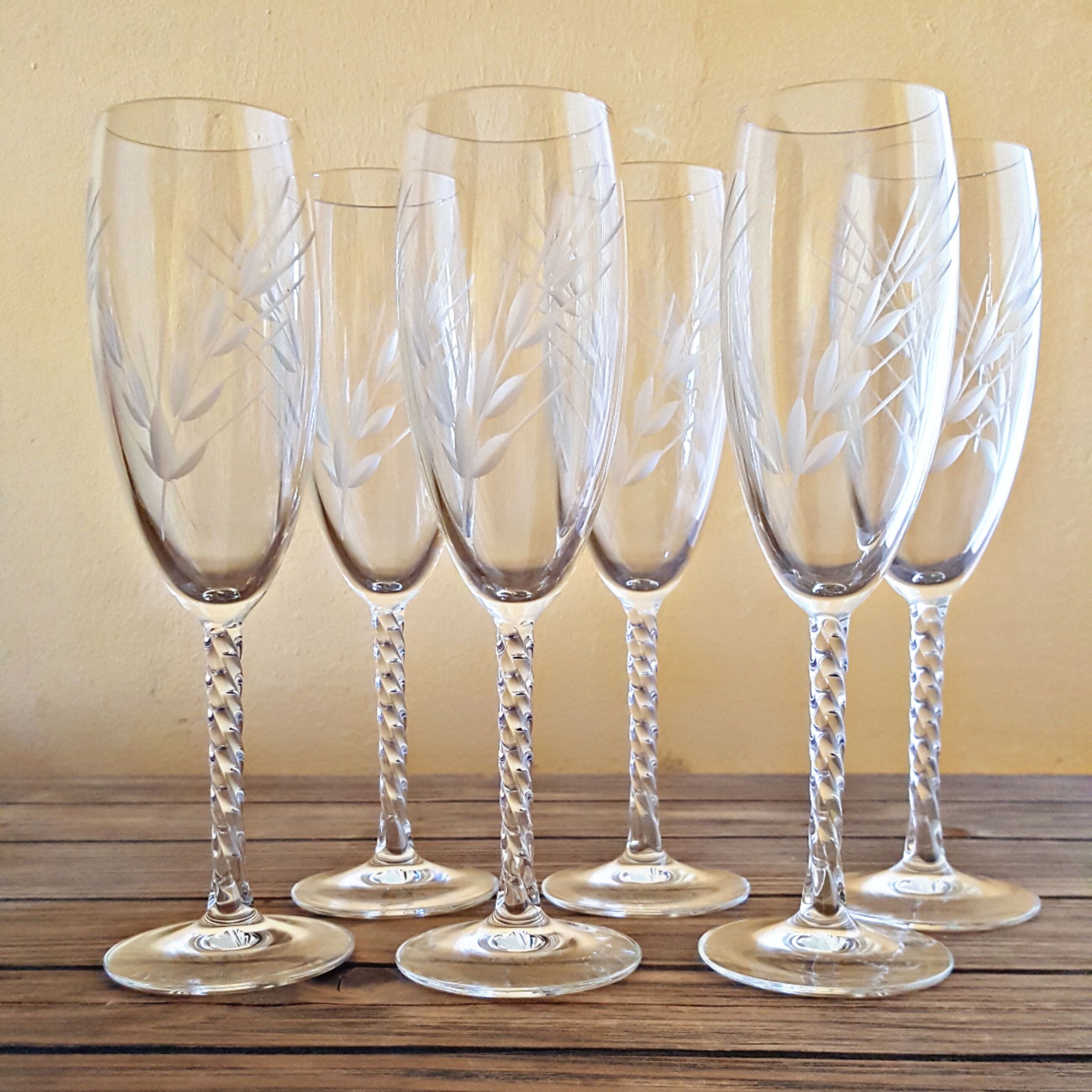 6 flûtes à champagne en cristal à décor de blé et pied torsadé Selency
