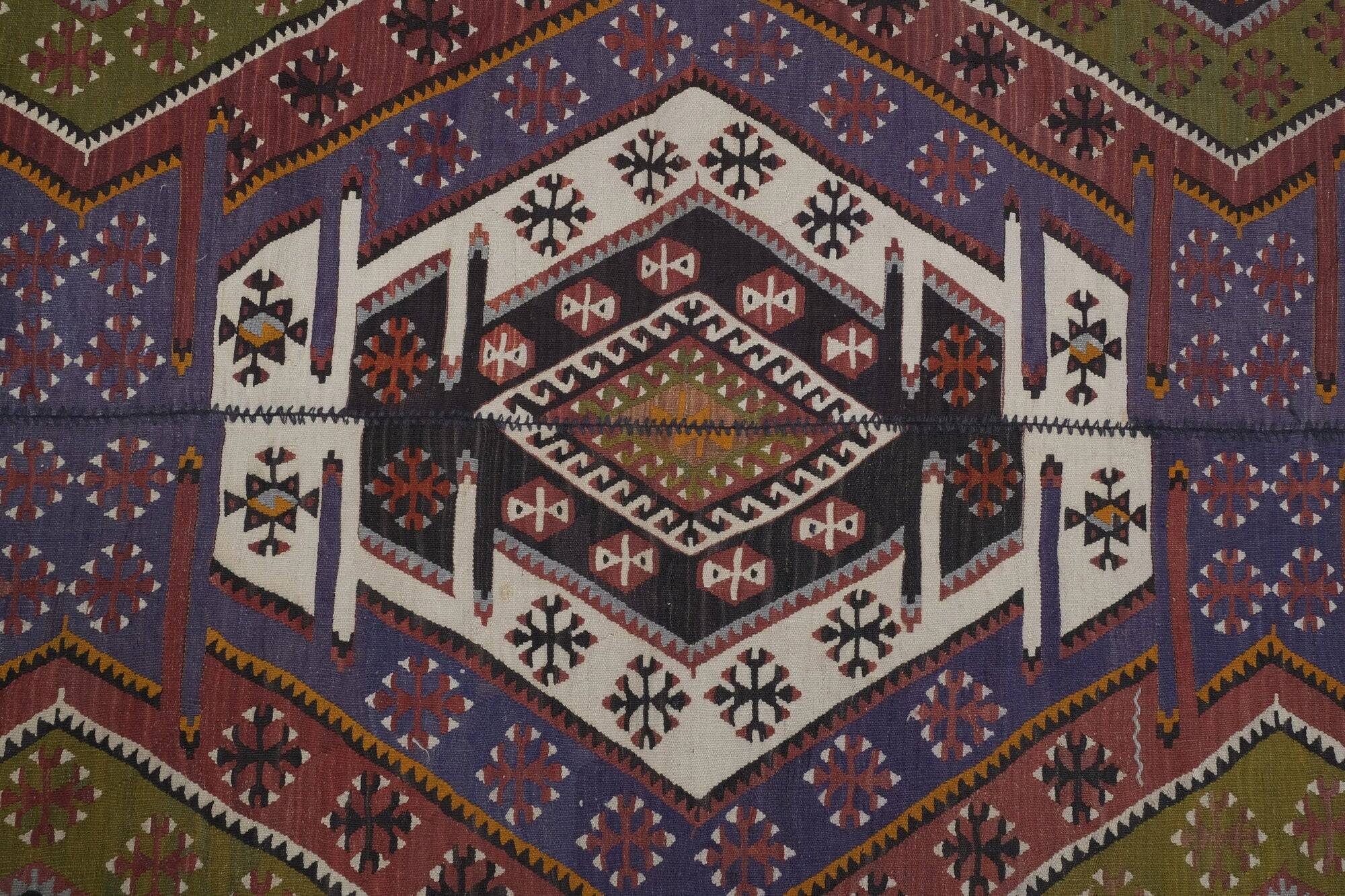 Vintage Turkish kilim, handwoven, 150x363 cm.