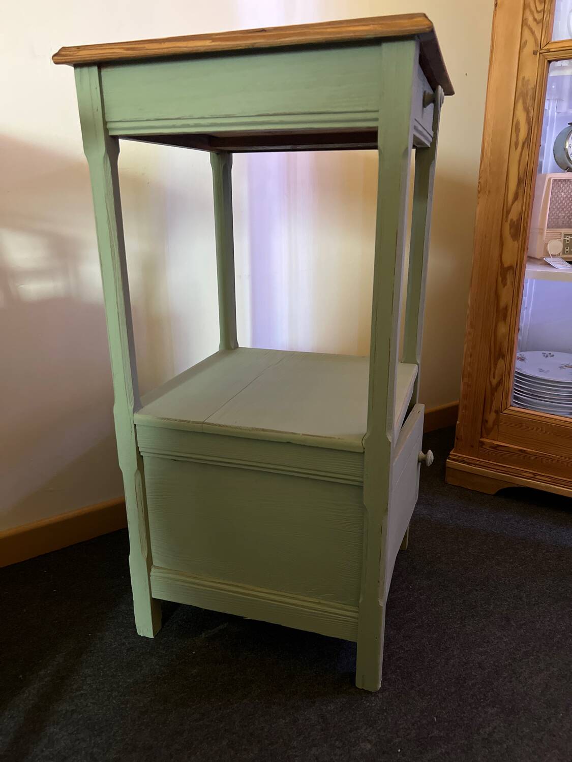 Petit meuble , chevet campagnard