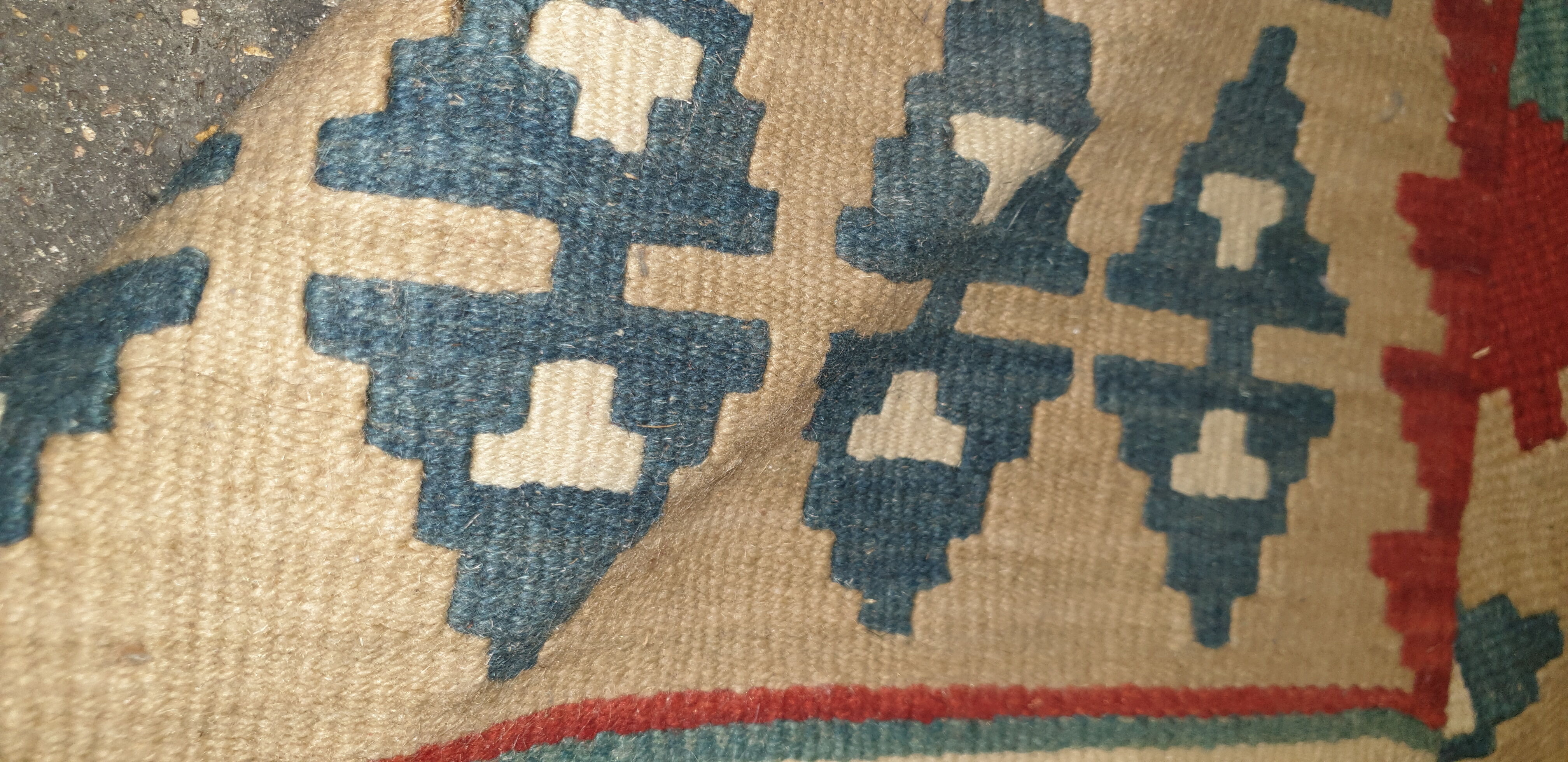 Handmade berbere carpet in wool