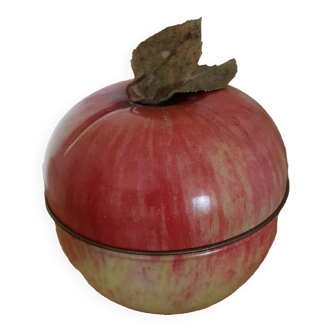 Metal box in the shape of apple Original Vintage 9