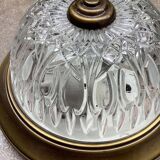 Plafonnier en laiton et verre moulé ancien