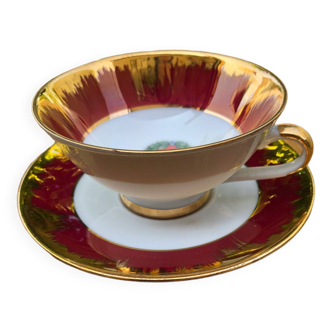 Tasse et sous tasse en porcelaine rouge