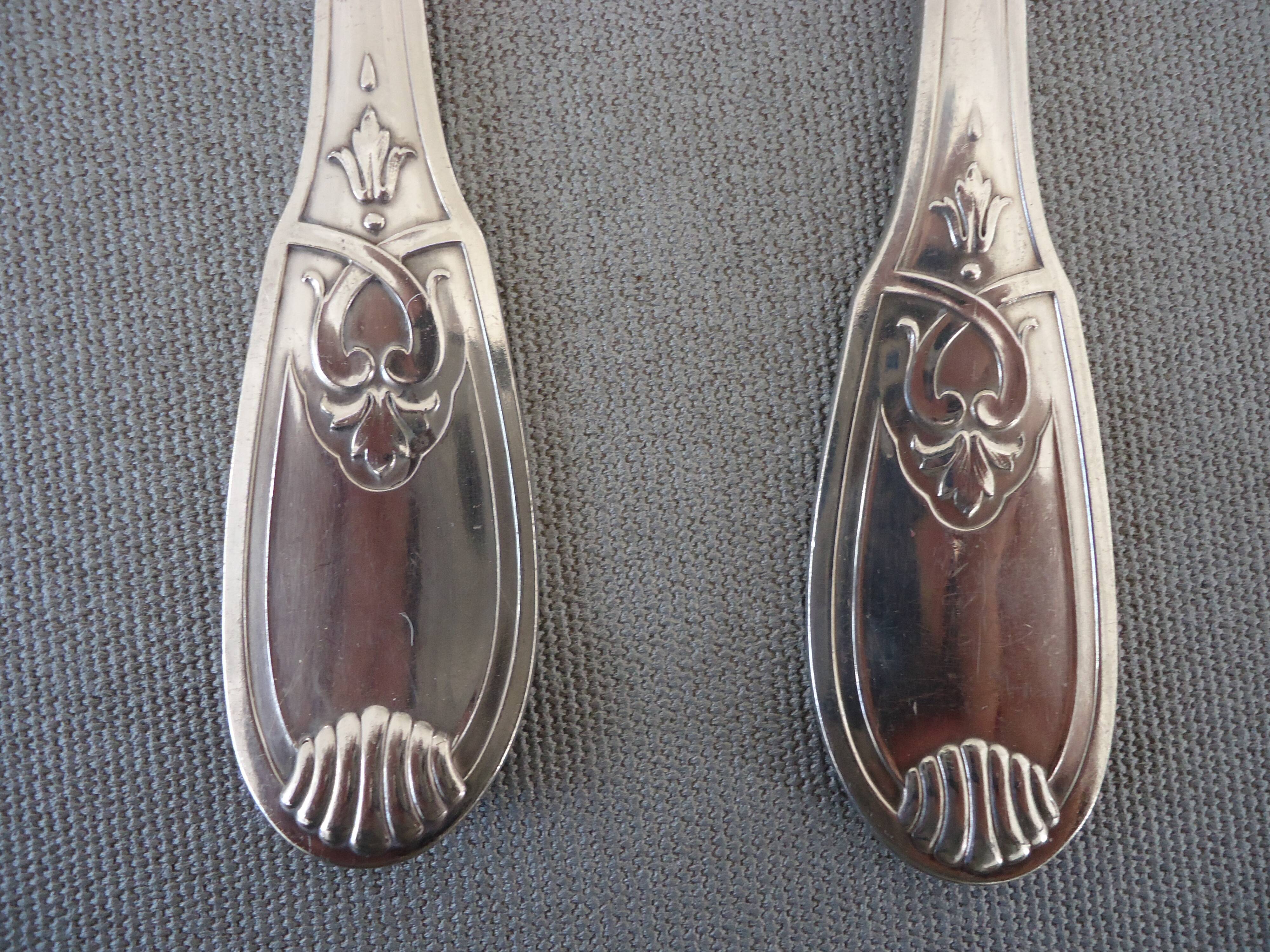 Silver metal salad cutlery, silver