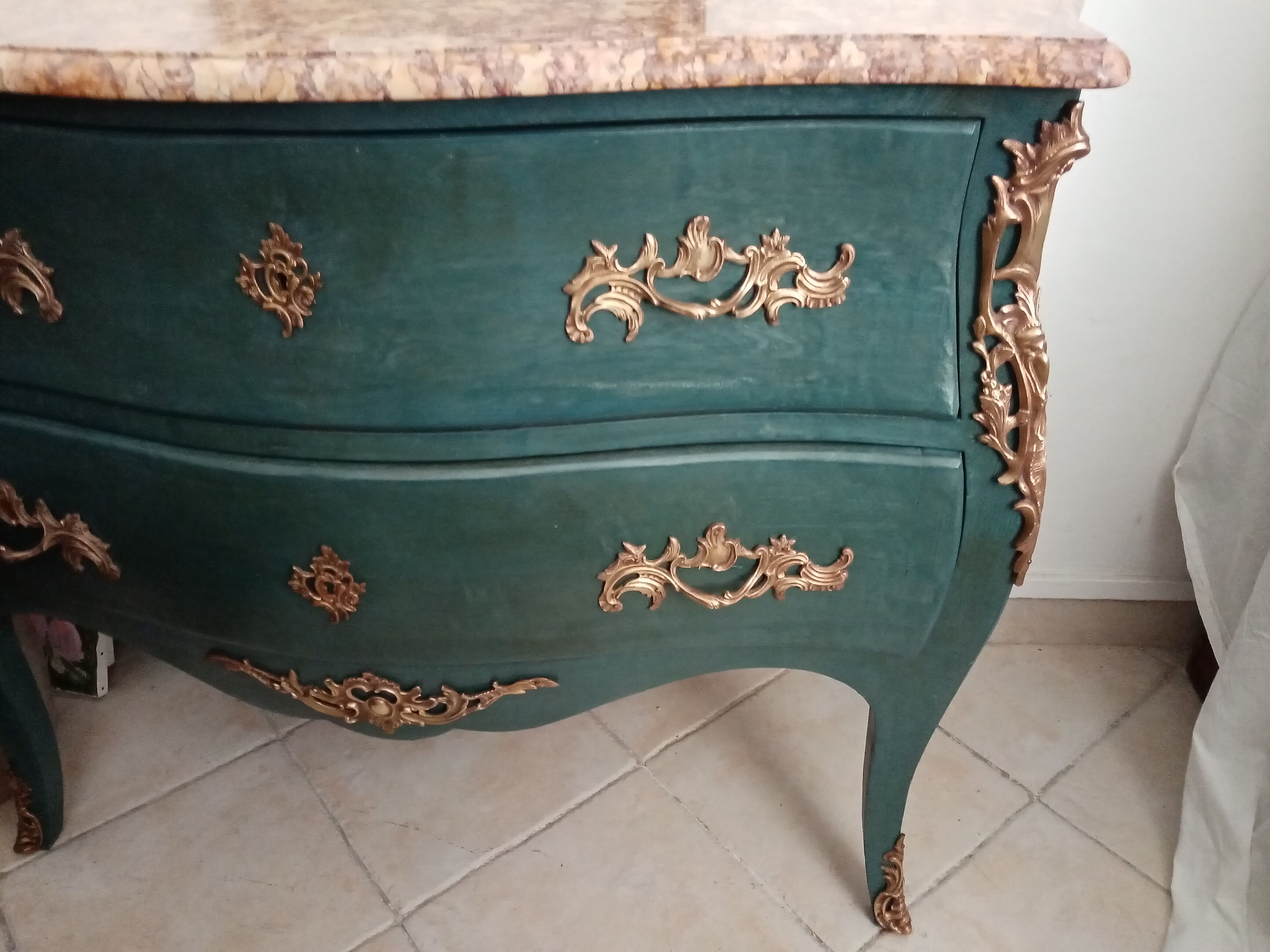 Louis XV curved dresser 2 drawers