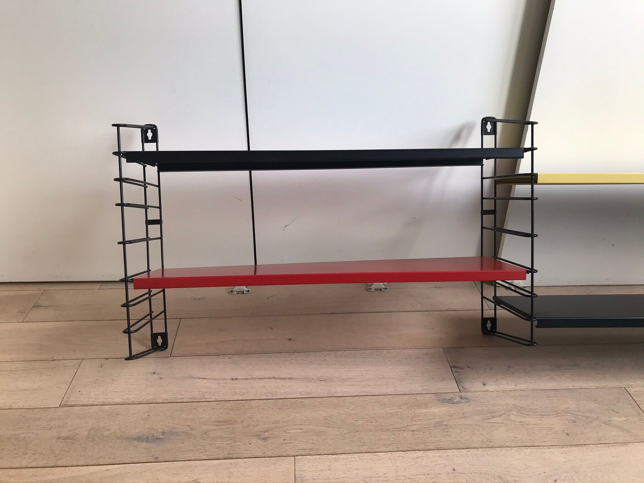 Tomado 1960 Shelf System