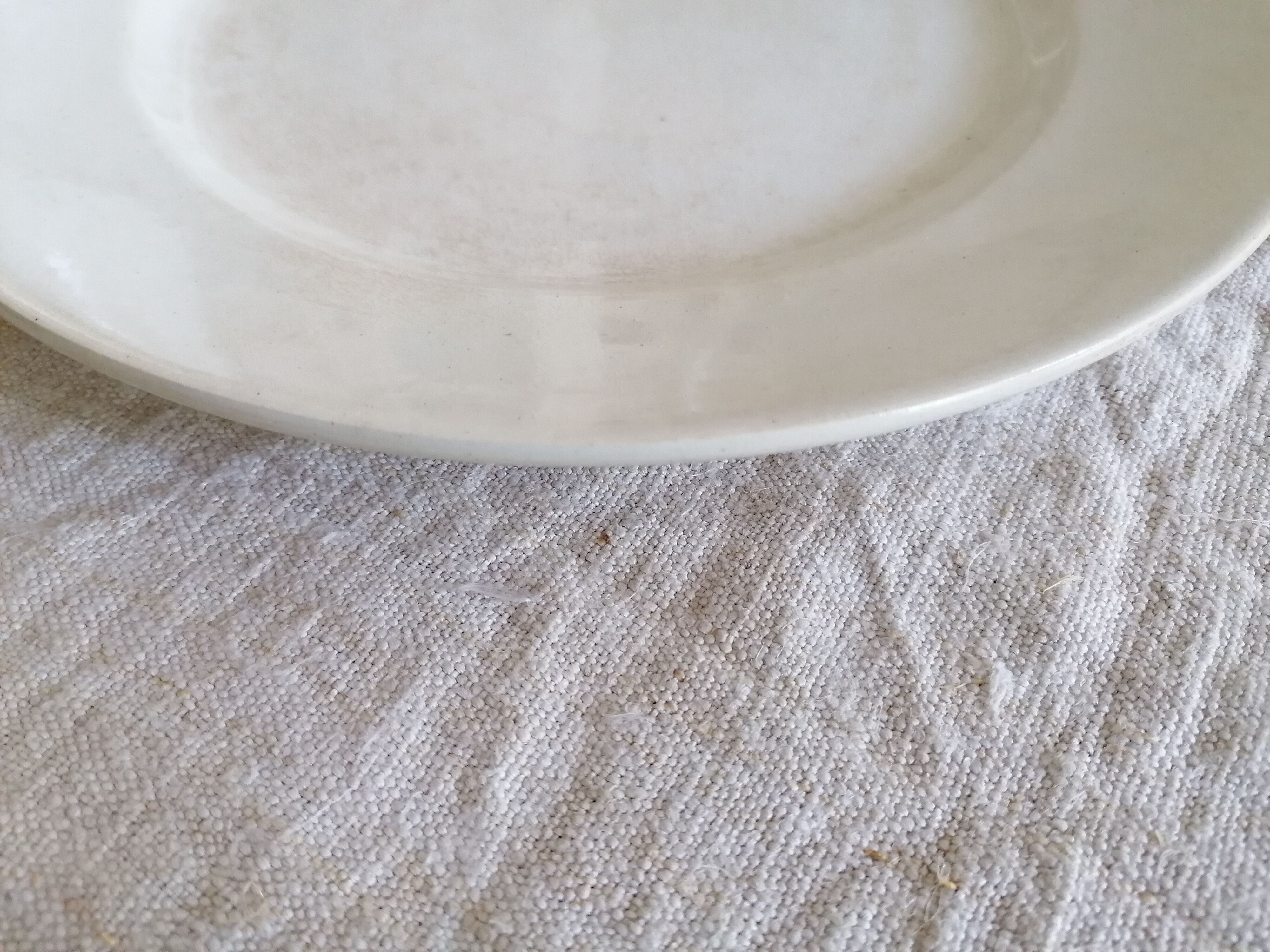 Round dish Old man Bordeaux