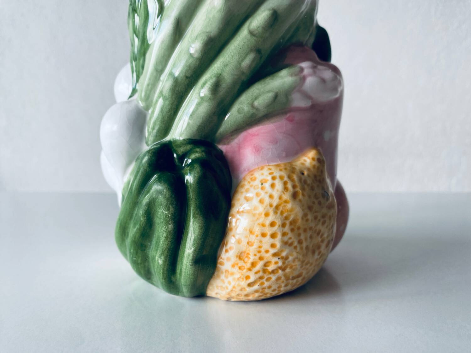 Vegetable slip vase