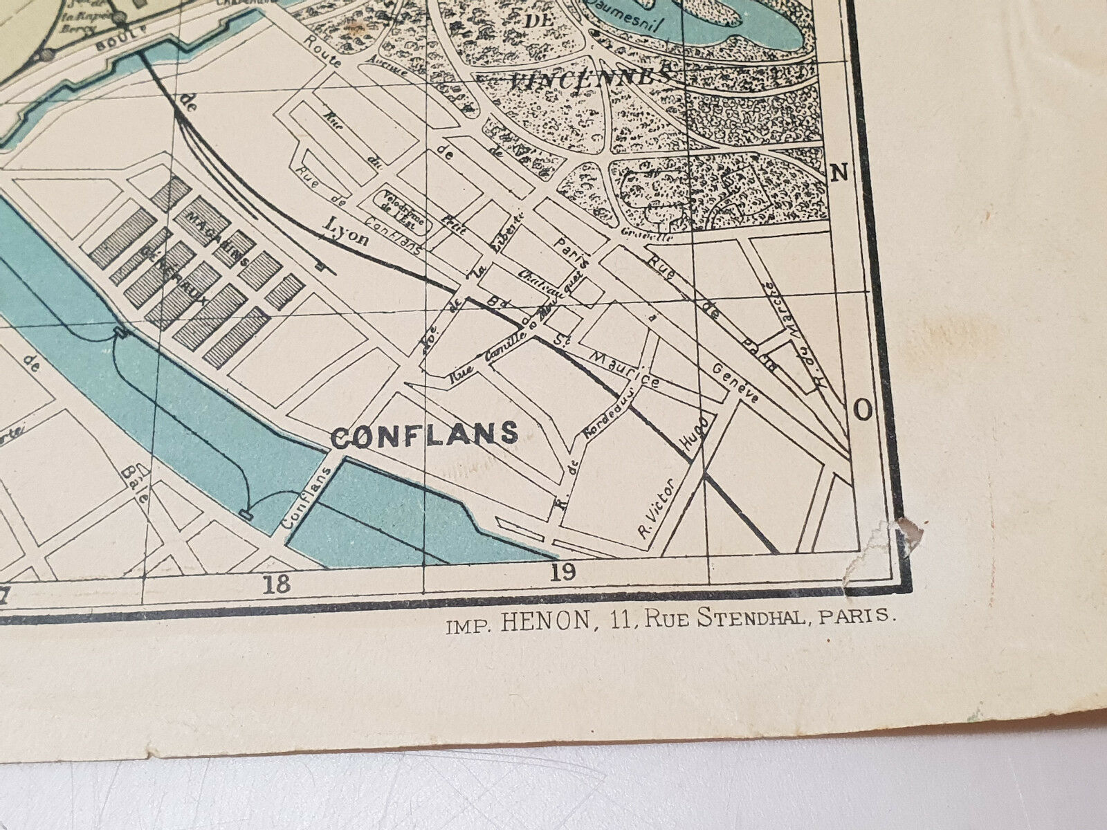 Old map of the city of Paris, 1911