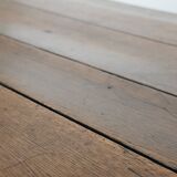 Large antique dining table for 6 to 8 people with two functional drawers