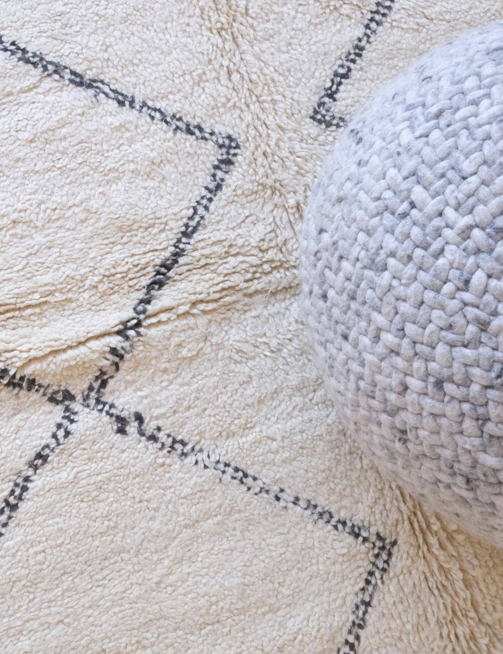 Beni Ouarain rug - 283 x 207 cm