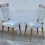 Pair of vintage 1960s compass-legged chairs in wood and white imitation leather