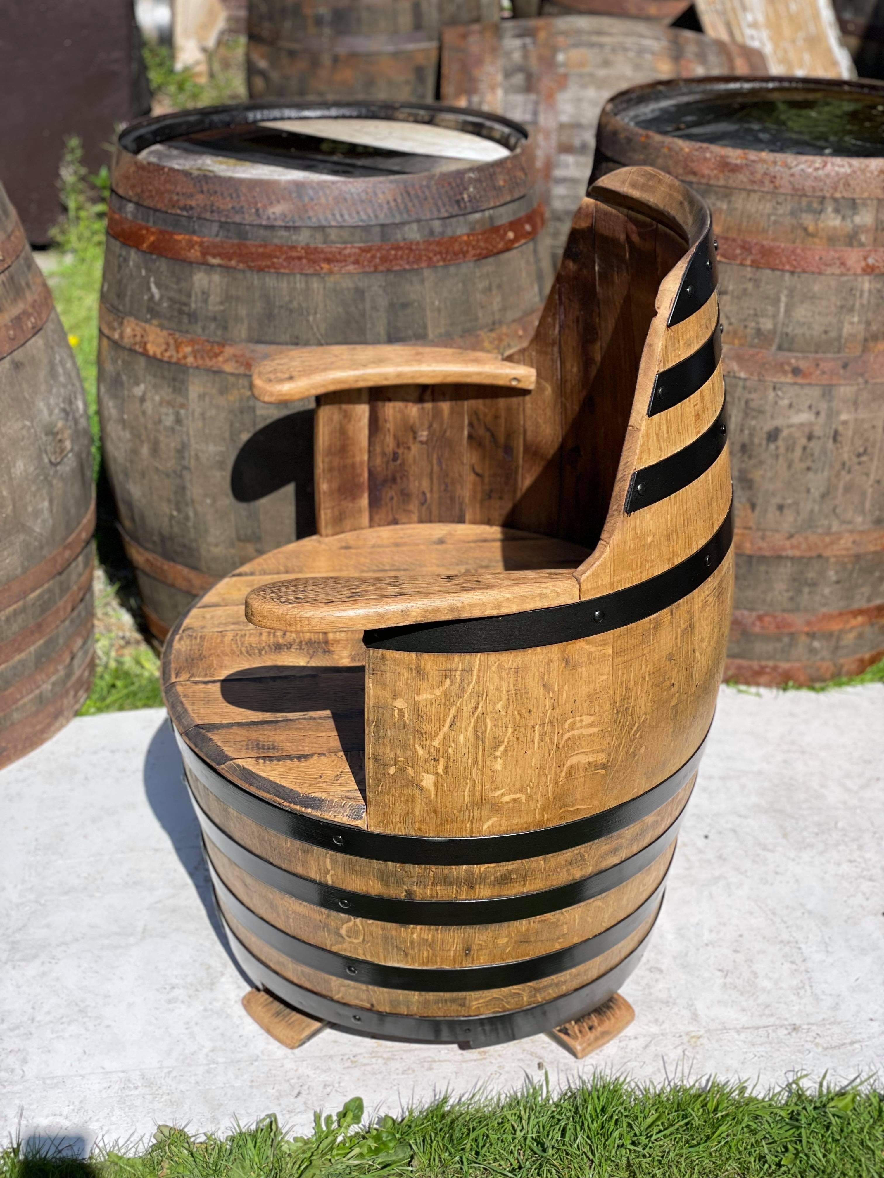 Whisky barrel armchair with spinner