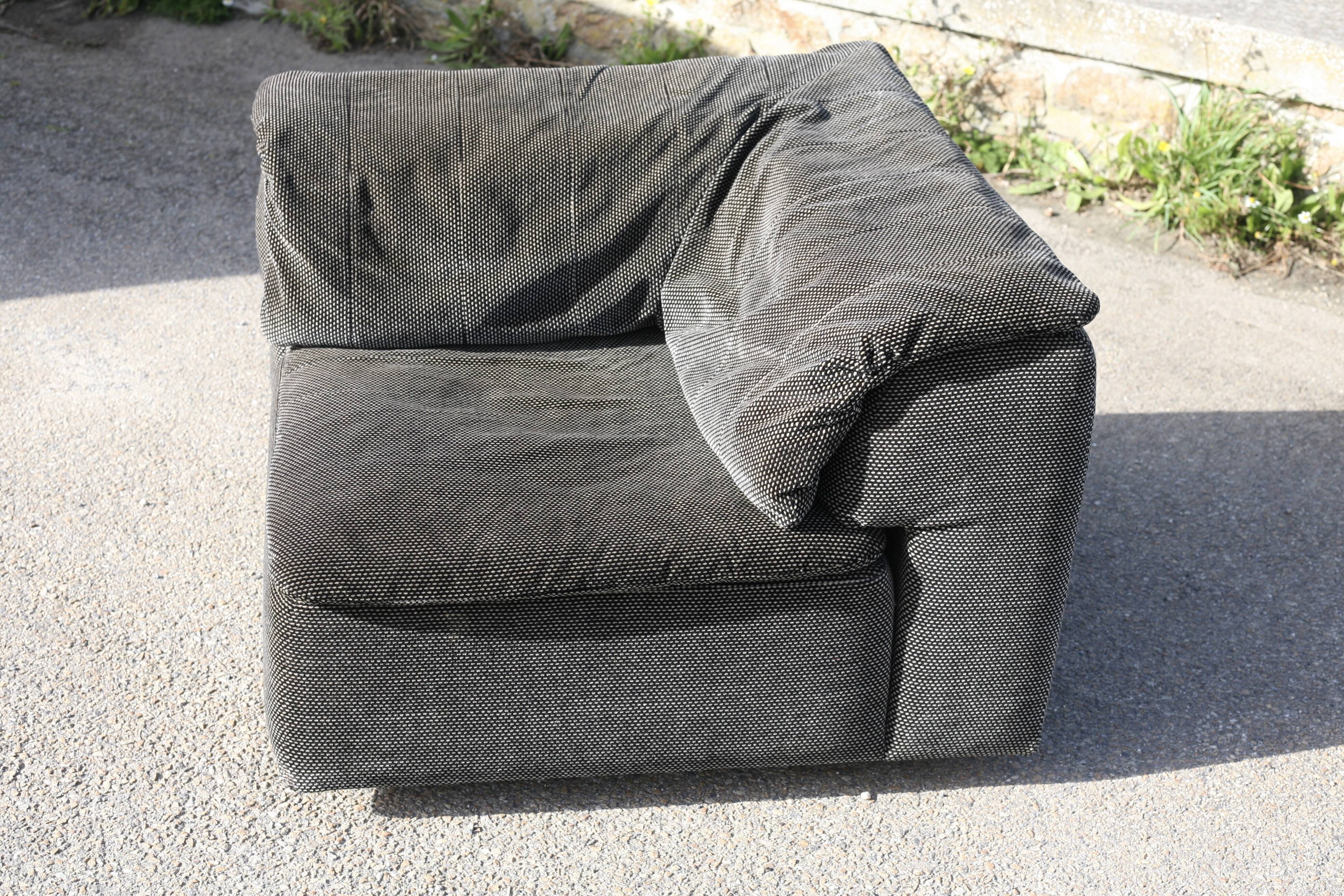 Hans Hopfer, Player sofa, Roche Bobois, 1972, composed of 2 modules.