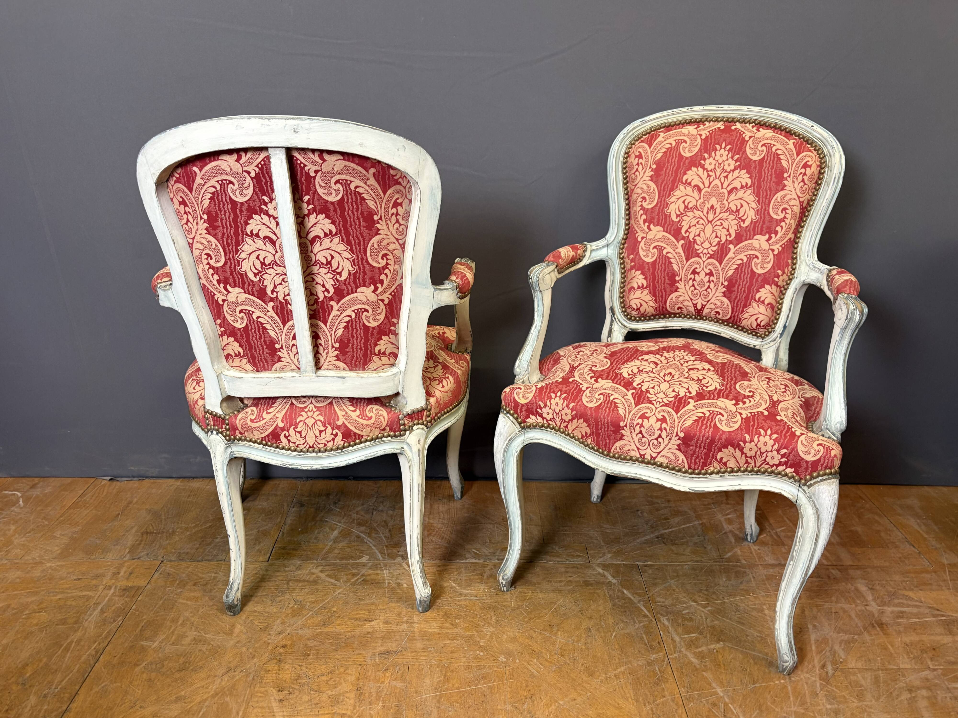 Paire de Cabriolets de Style Louis XV en Hêtre polychrome