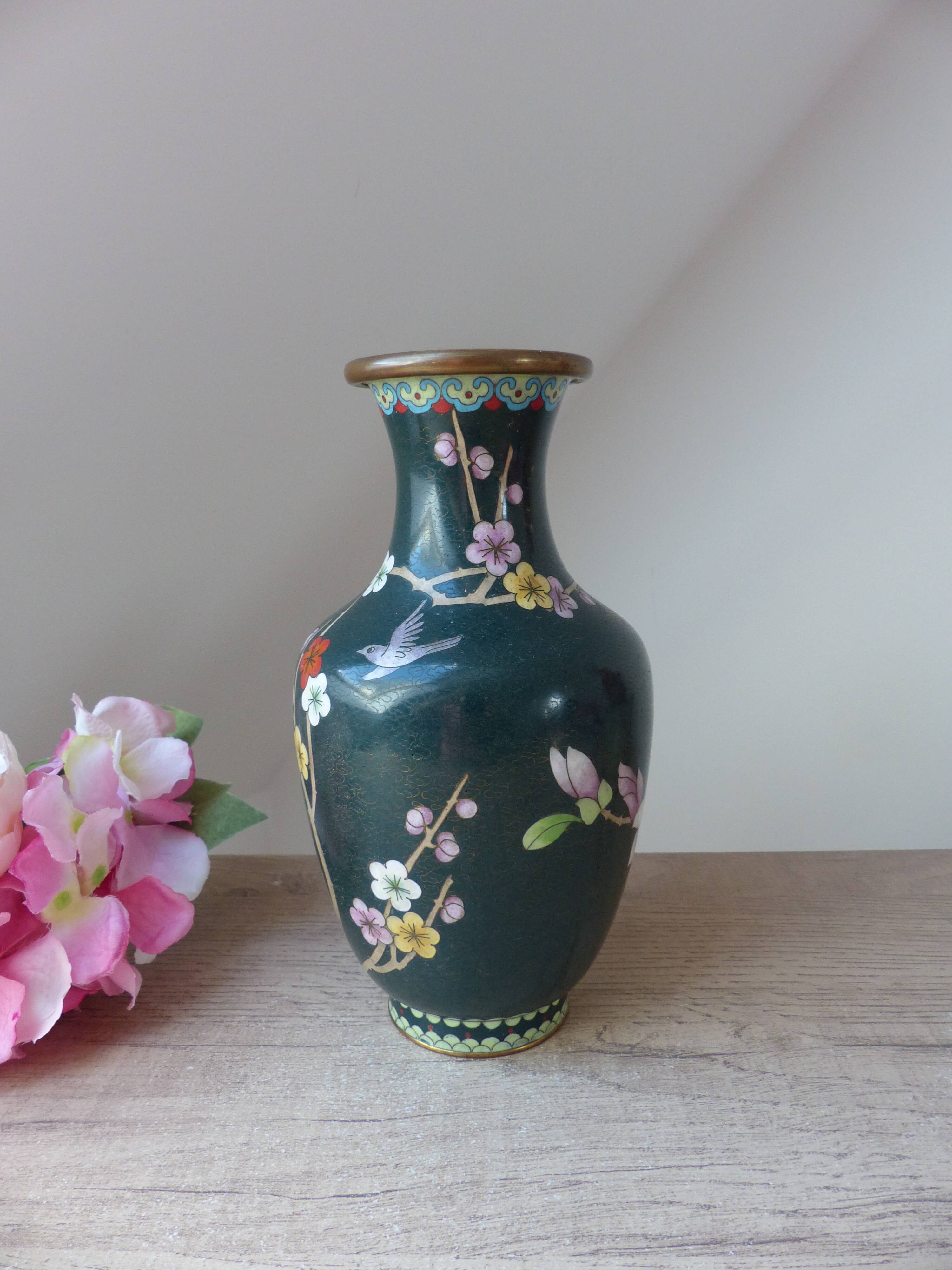 Vintage cloisonné green chinese vase with flower and bird pattern