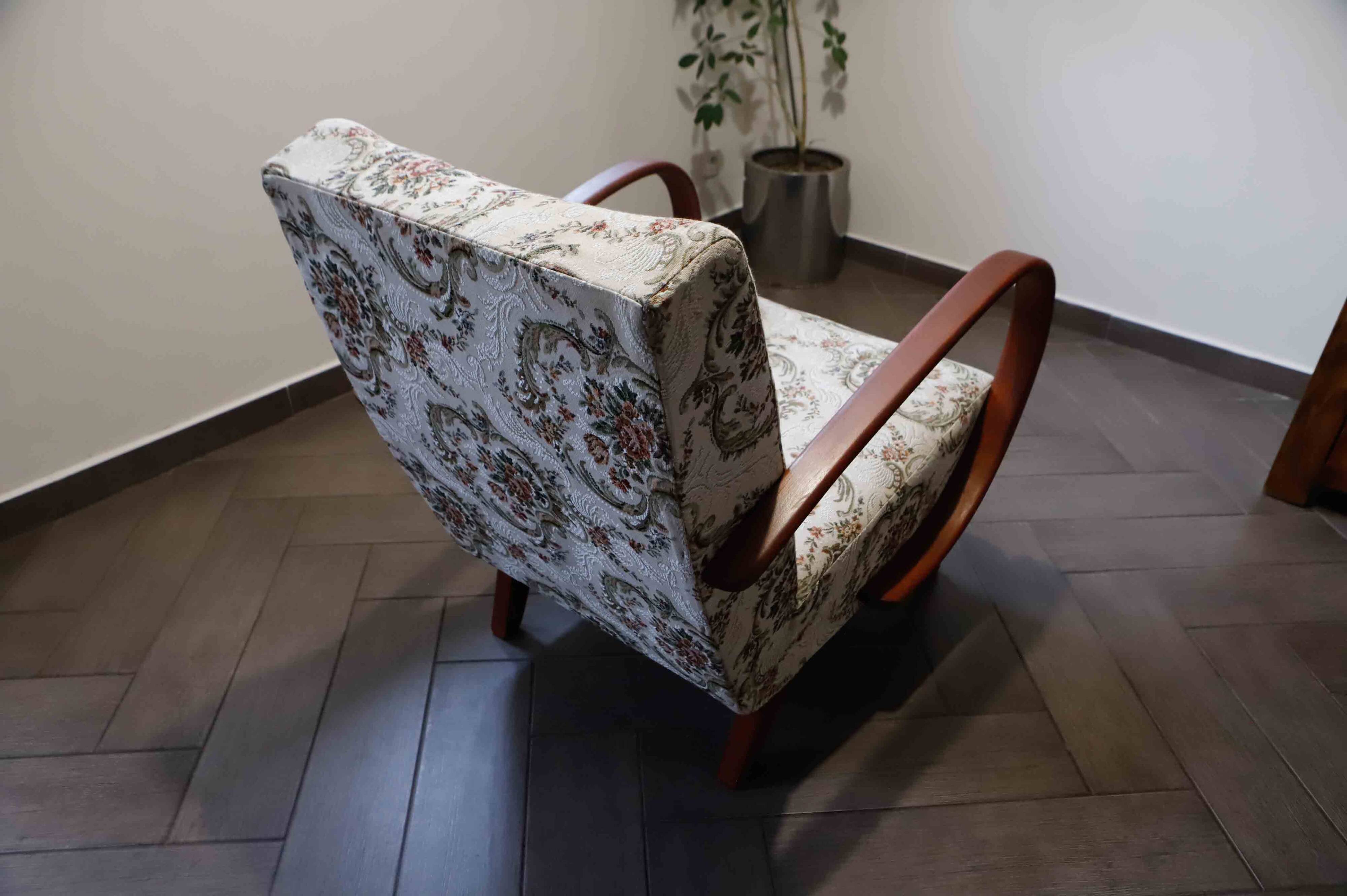 Set of 2 Style Halabala Lounge Armchairs