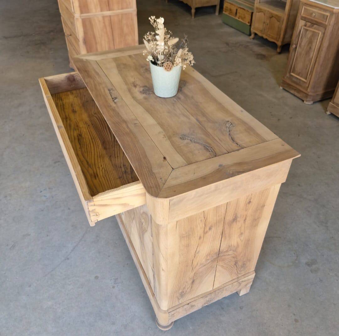 Commode Louis-Philippe en noyer – entièrement aérogommée