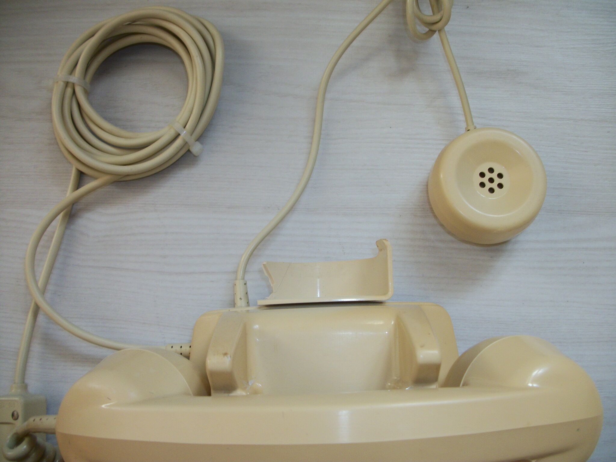 Socotel Phone 66 ivory colors