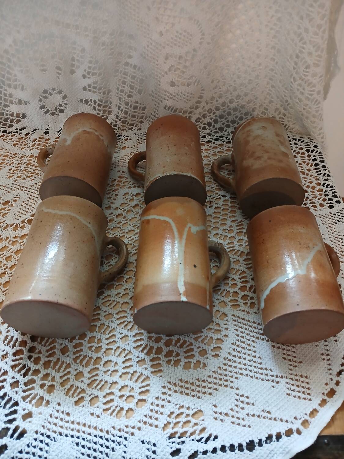 6 stoneware mugs / cups / tankards