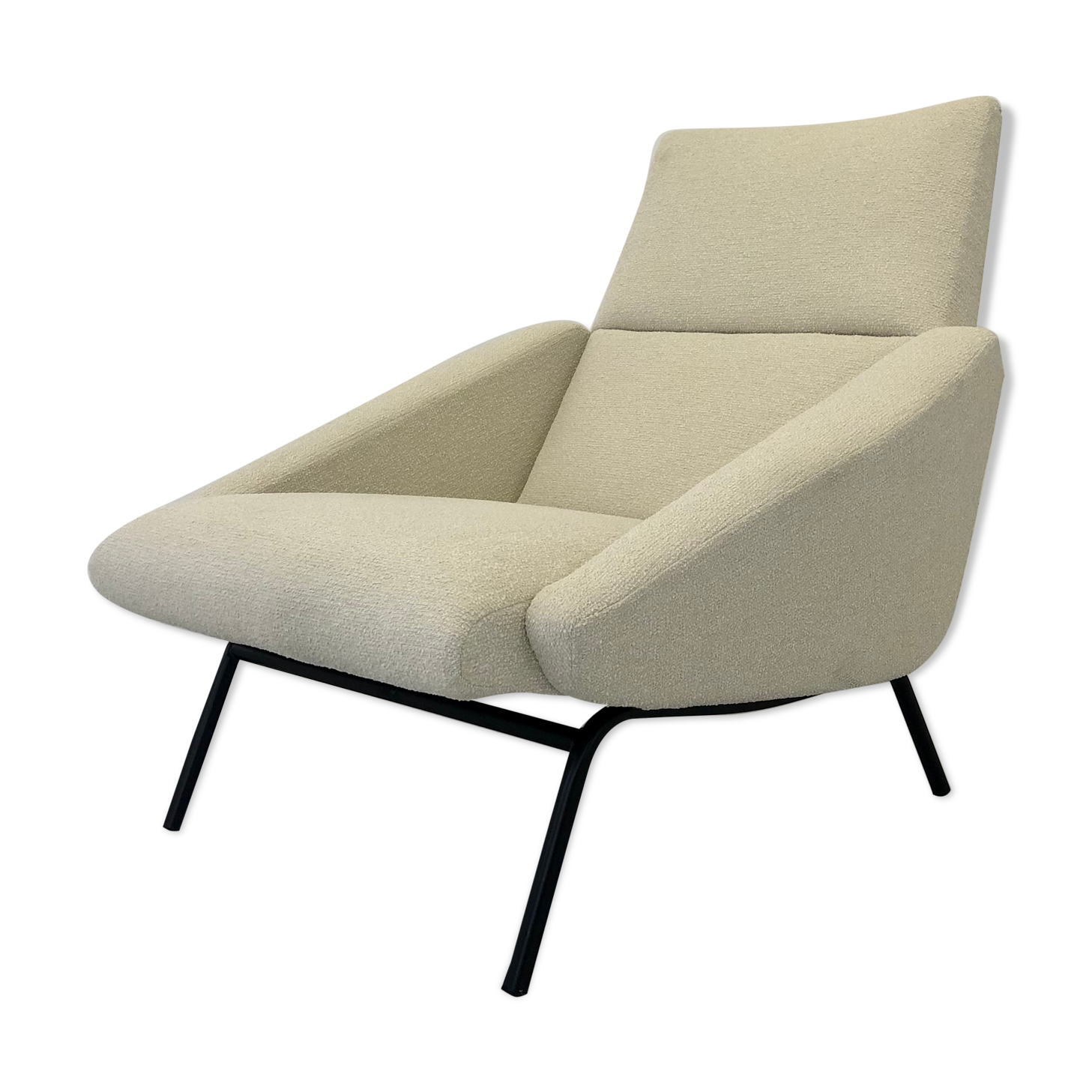 An armchair by Gérard Guermonprez