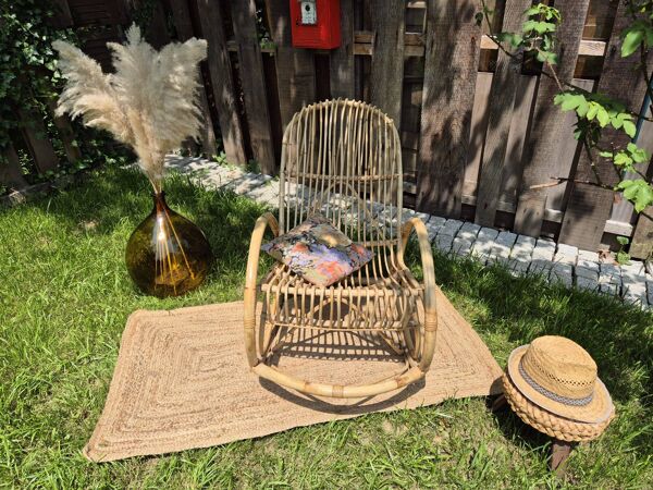 Rocking-chair rotin vintage