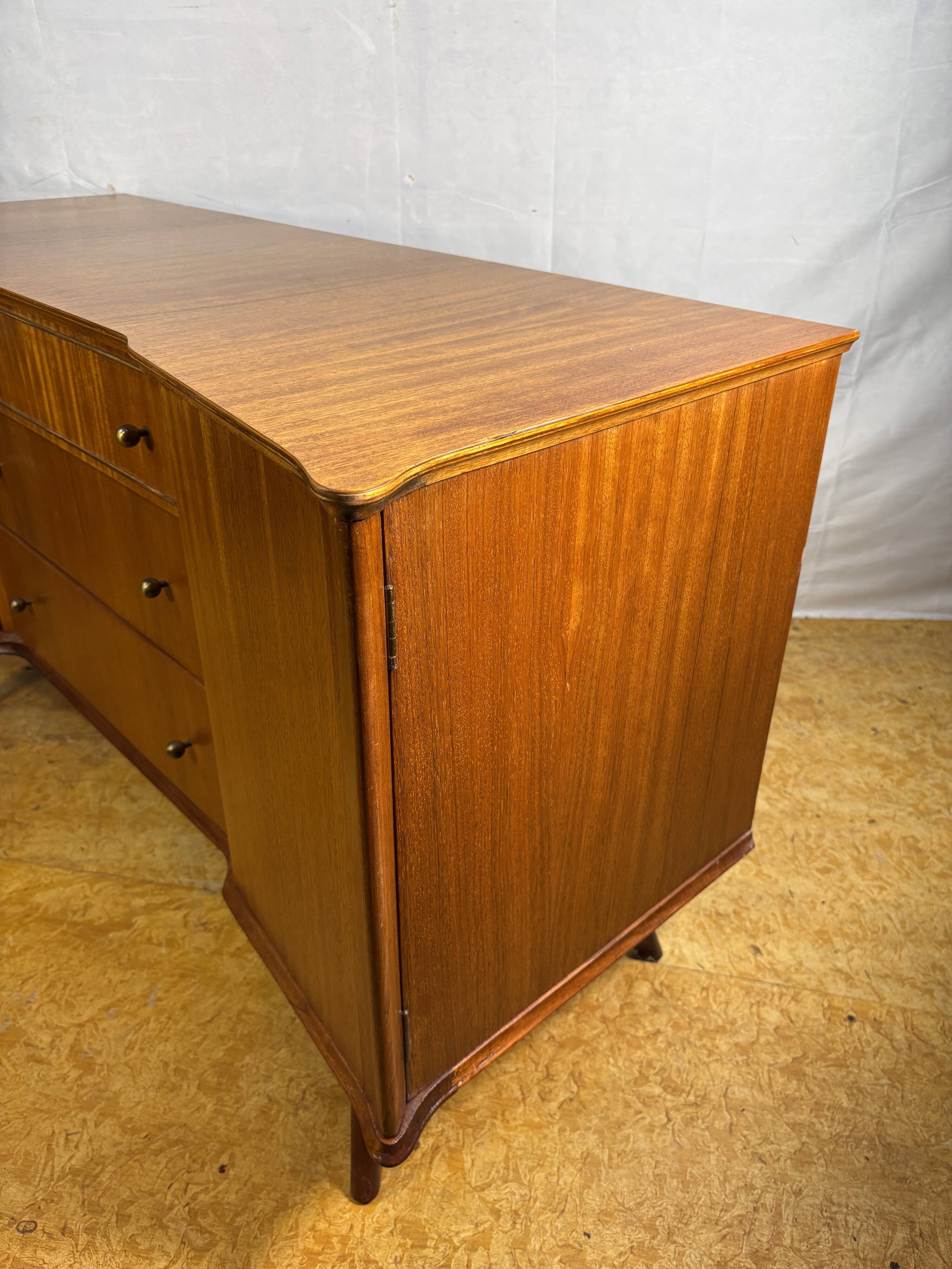 Mid-Century Retro Vintage Teak Sideboard by William Lawrence 1960  Elegant