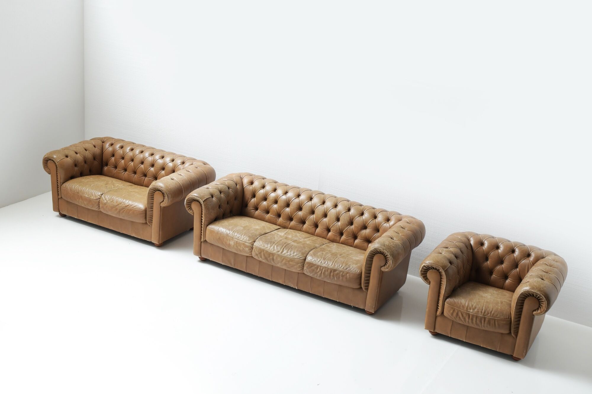 Vintage leather Chesterfield set 1991 by Natuzzi - Italy