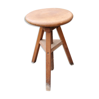 Workshop stool with adjustable height screw beech tripod foot