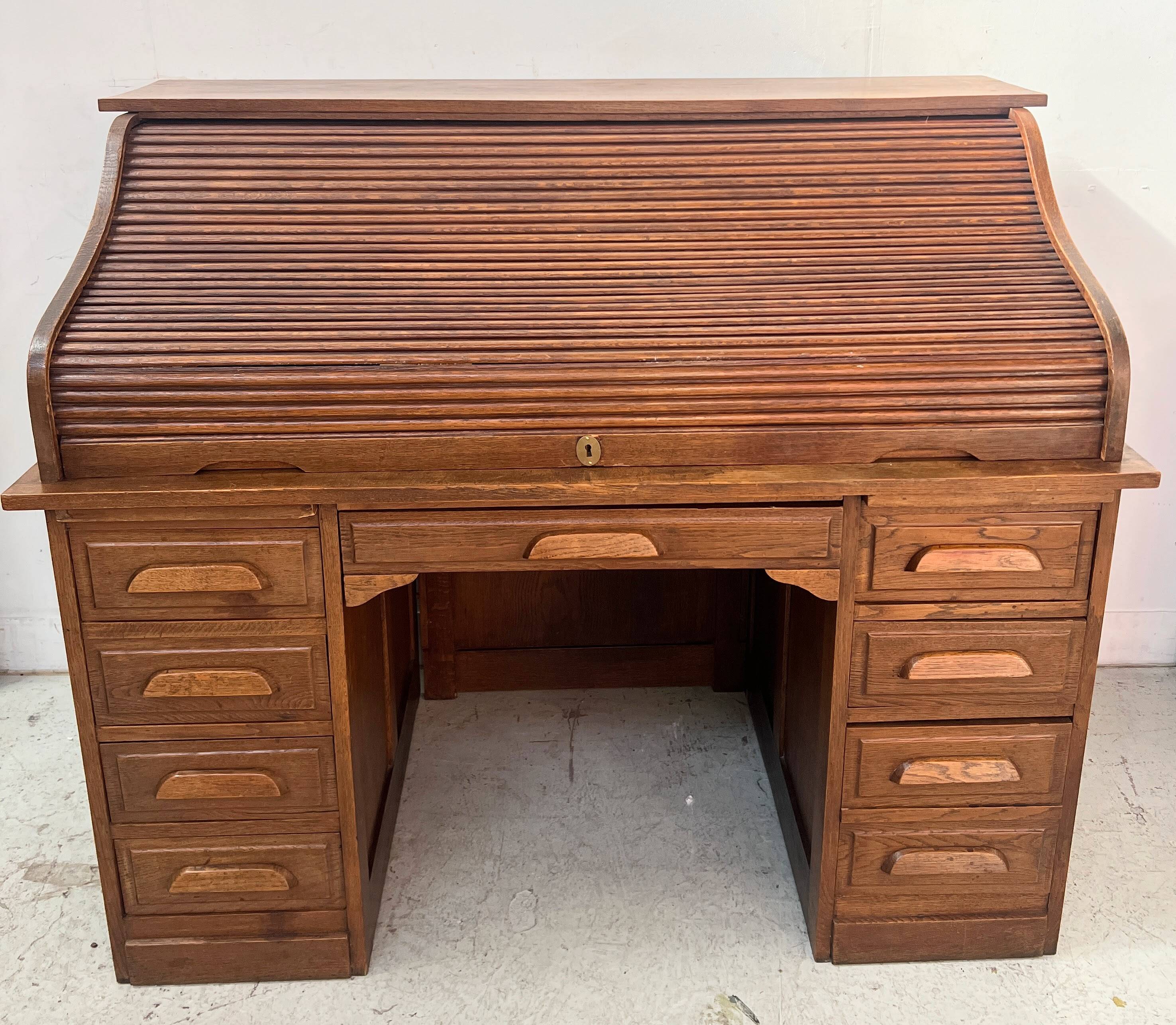 American desk in solid oak, 20th century