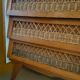Commode en bois et rotin vintage années 1970
