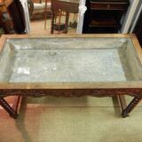 Oak table forming garden