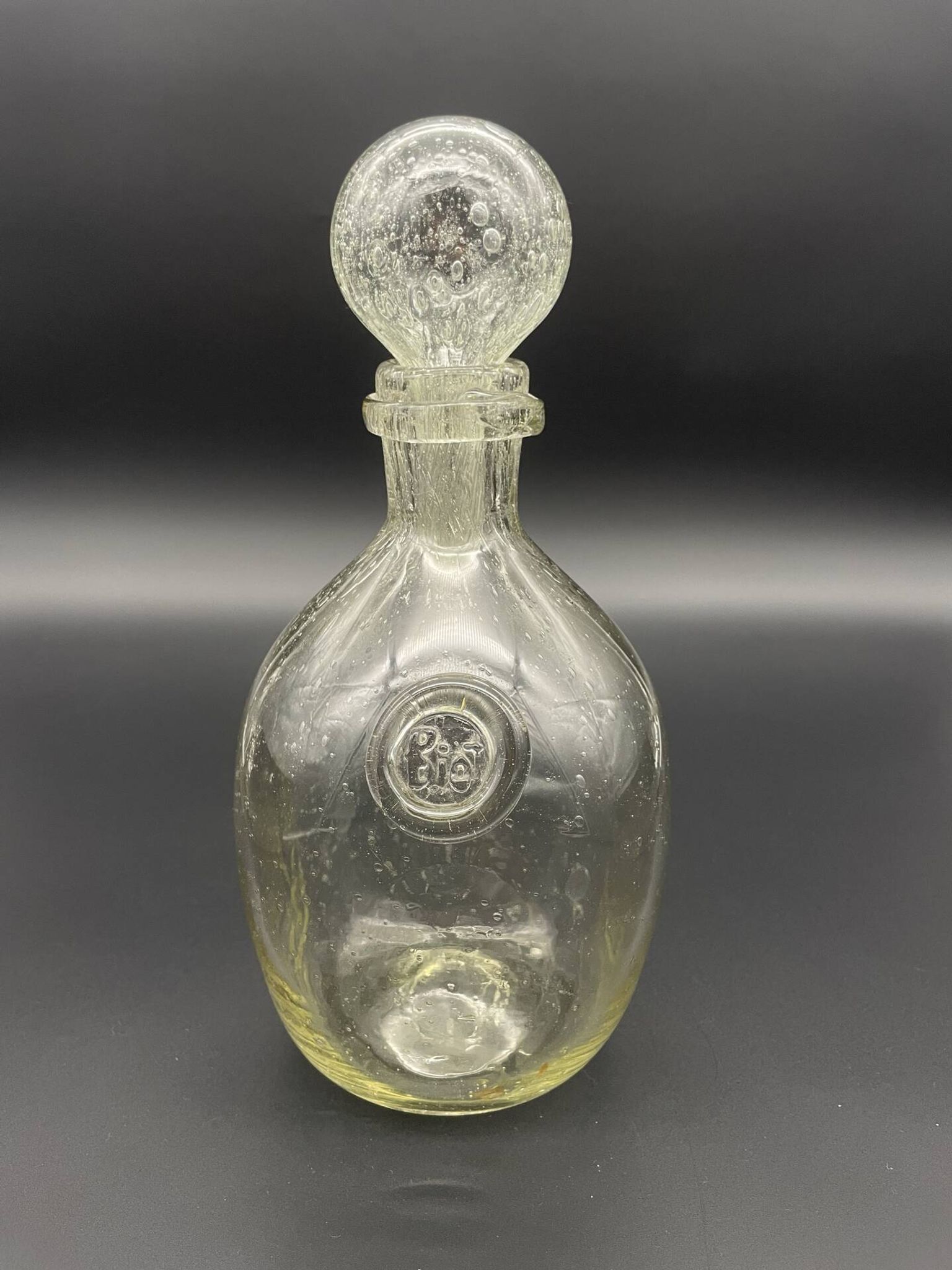 Vintage carafe from Verrerie de Biot in bubble glass with a round stopper.