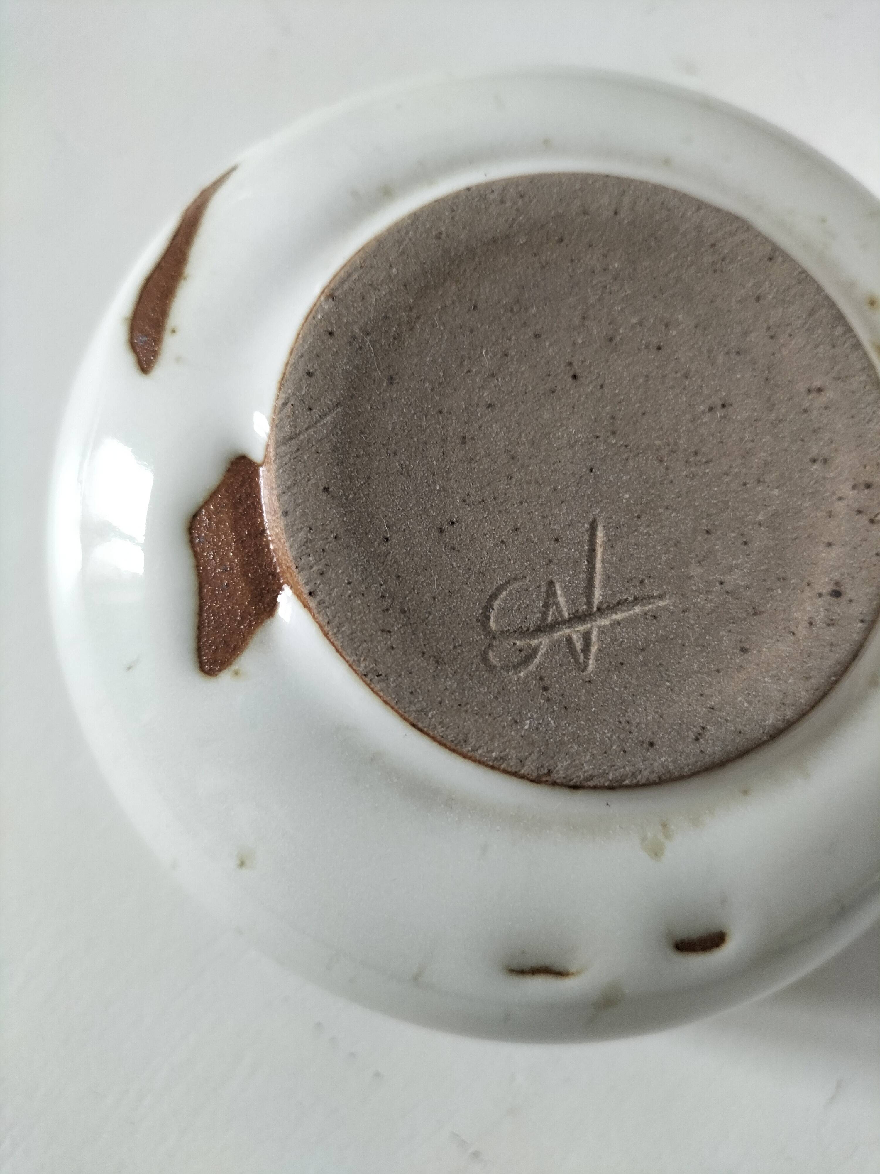 Two stoneware bowls Atelier Hurtault Puisaye Burgundy