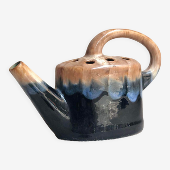 Ceramic watering can