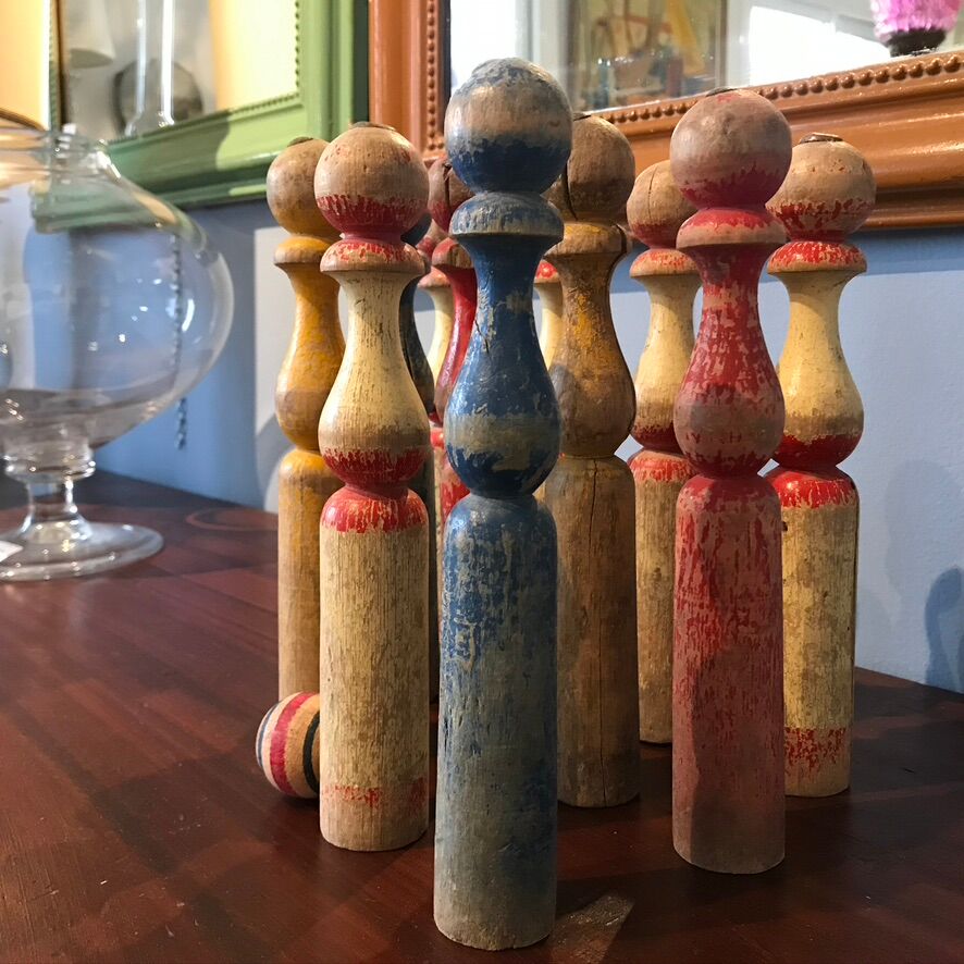 Jeu de 11 quilles bois circa 1930/50