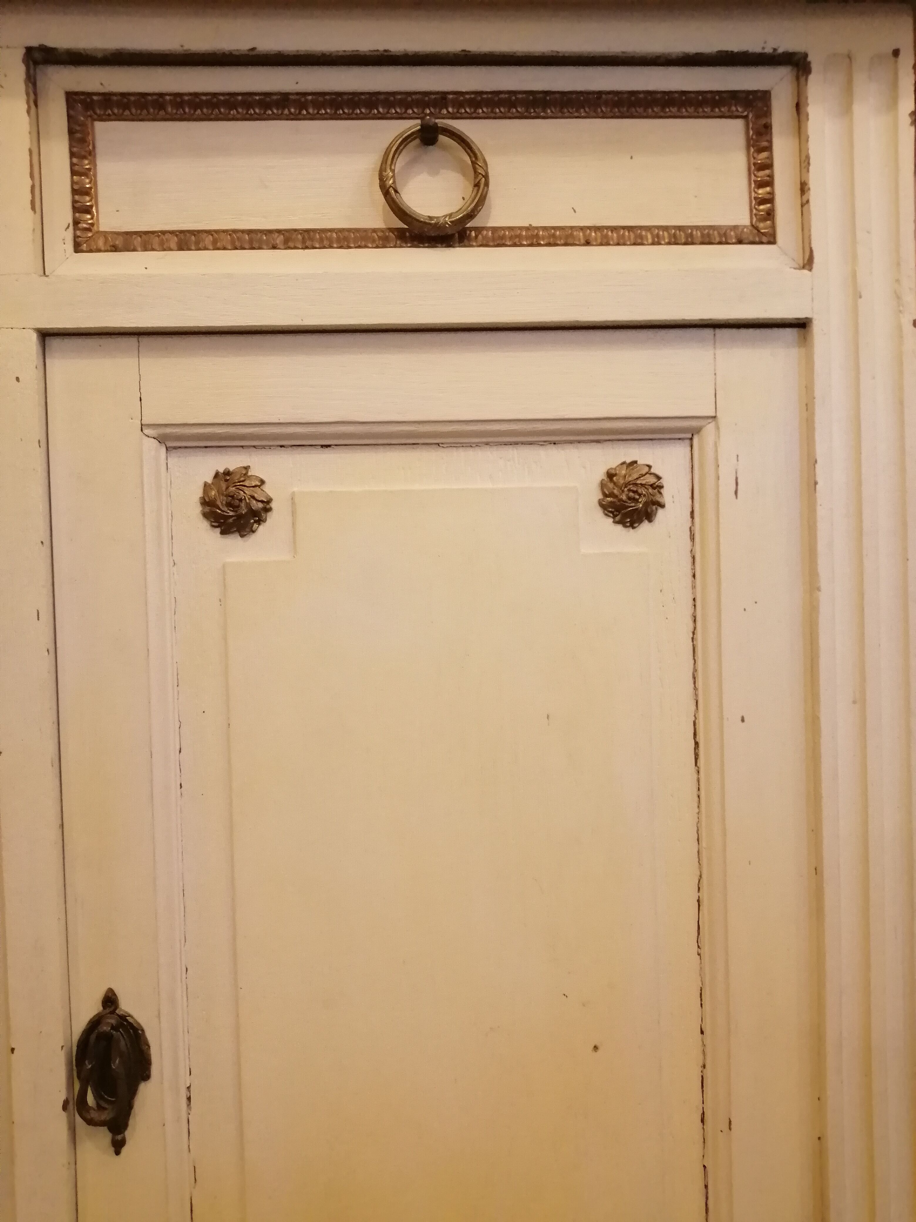 Two-body glass-body art nouveau style