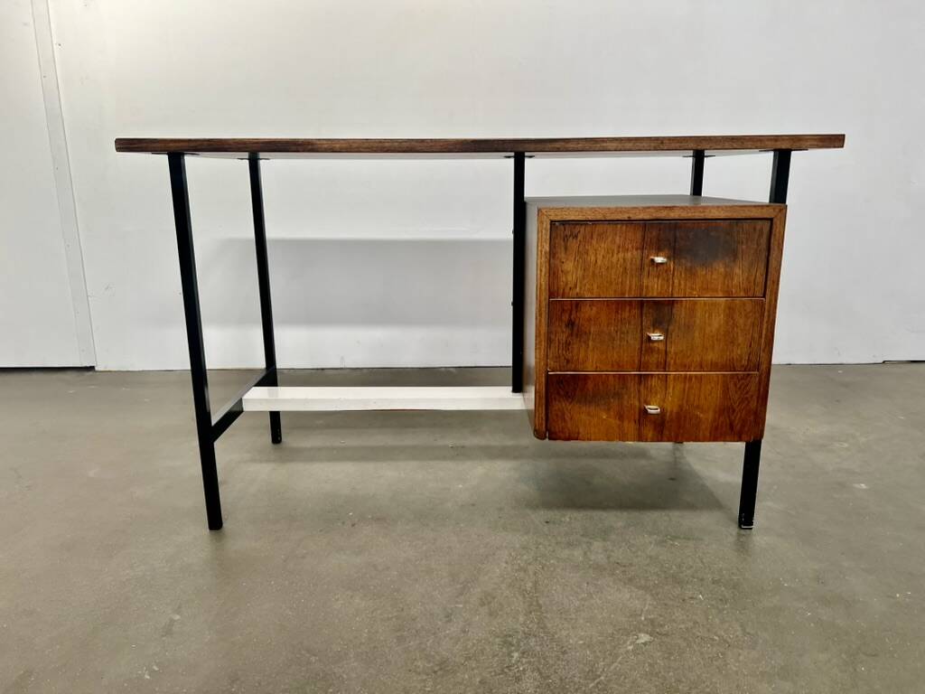 Bureau en palissandre à caisson suspendu