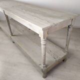 Table serving draper