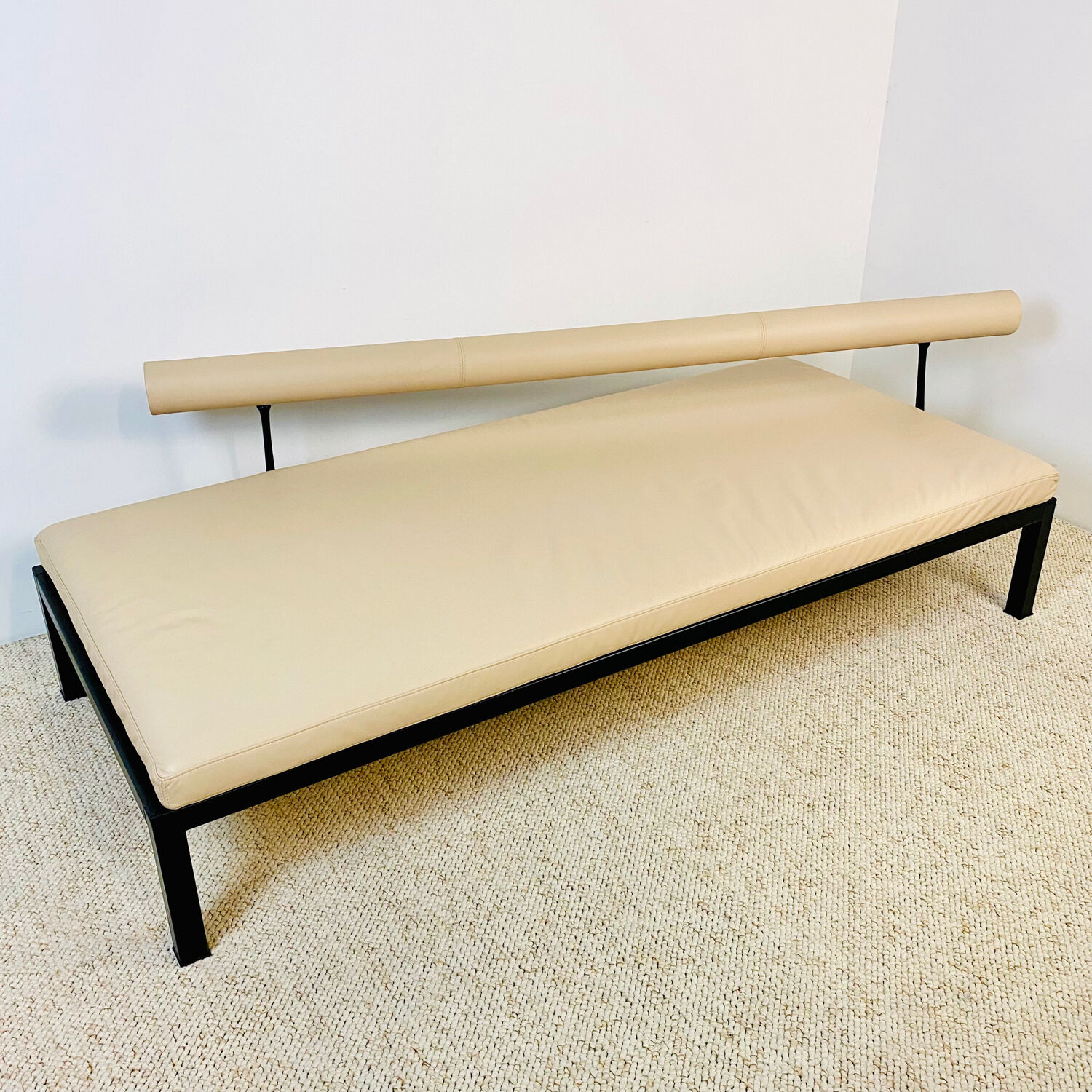 "Sity" model bench, B&B Italia edition.