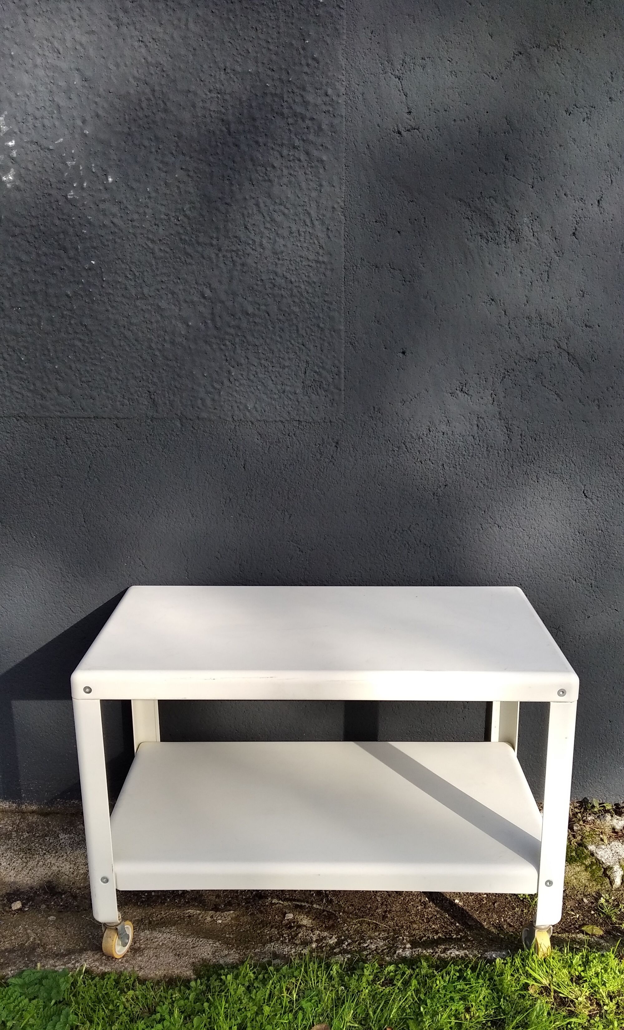 White coffee table Ola Wihlborg