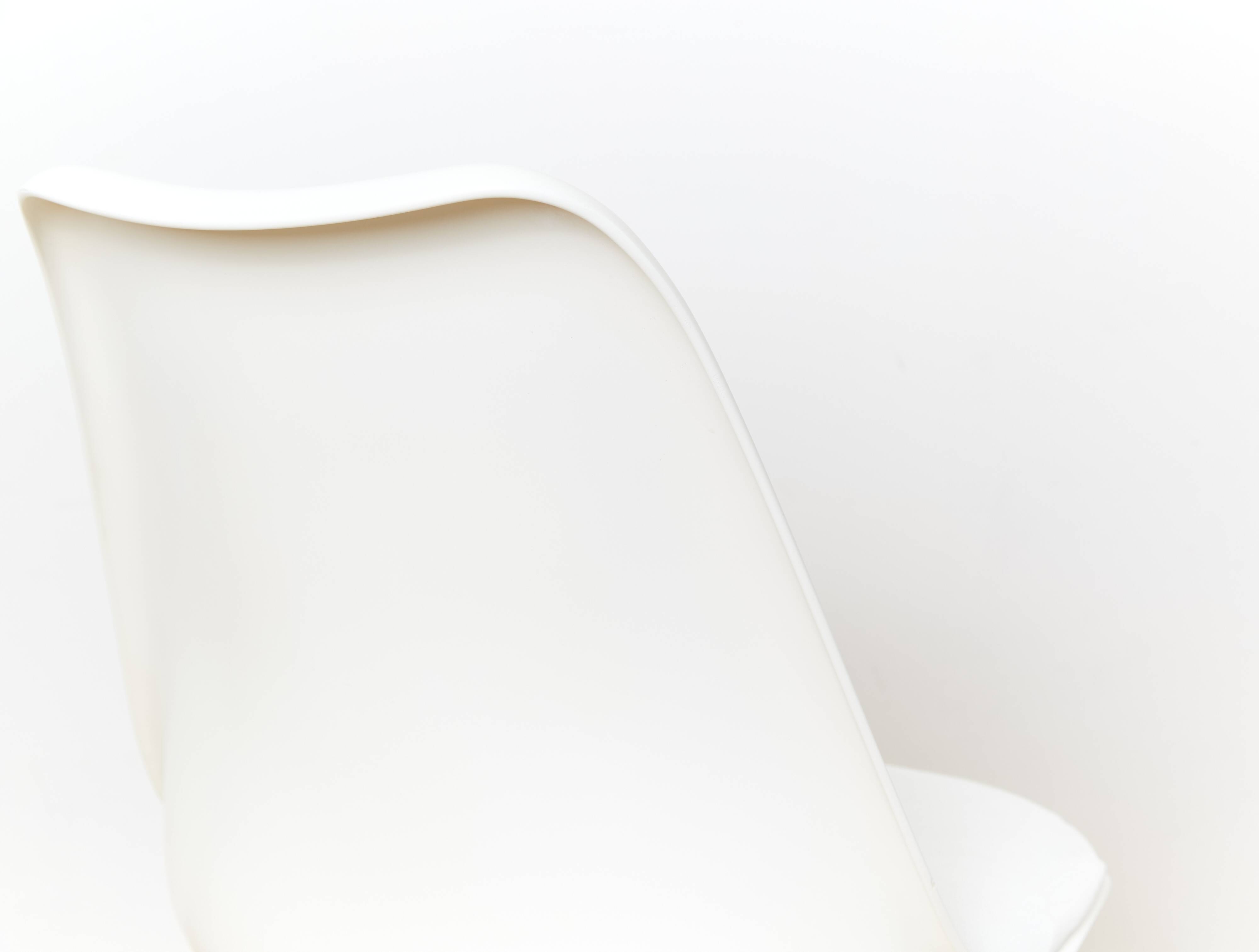 No.151 Tulip Chair by Ero Saarinen for Knoll International