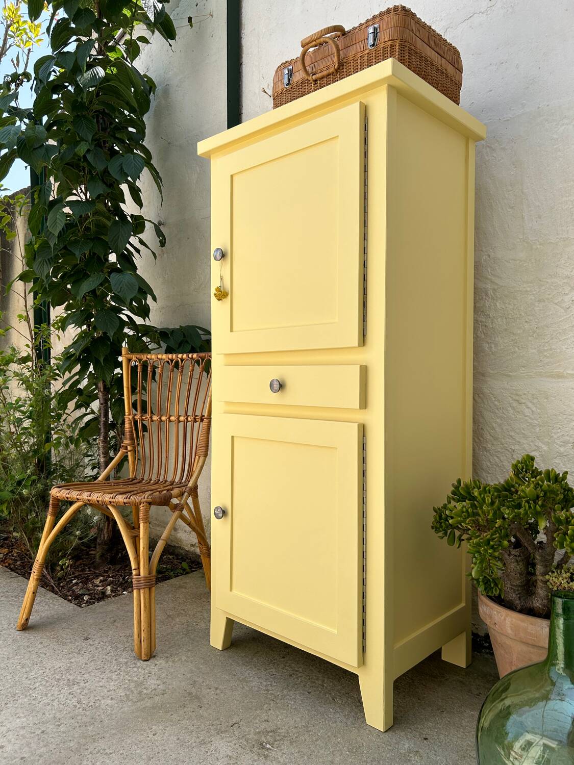 Buffet haut en bois peint (rénové)