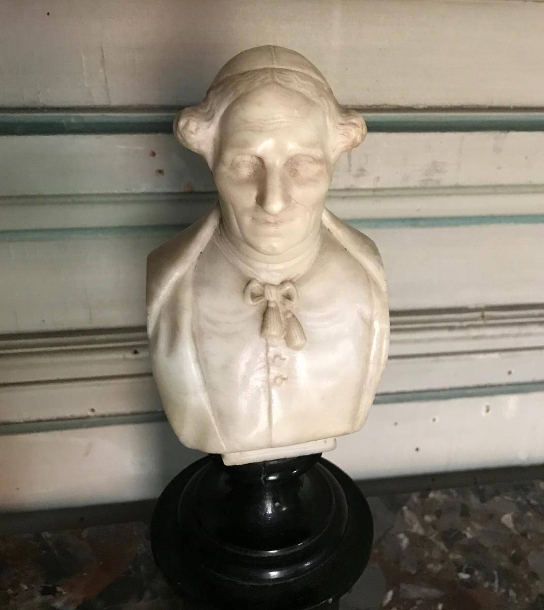 Buste d’un prélat italien en albâtre