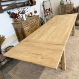 Large farmhouse table with 2 extensions and 2 drawers